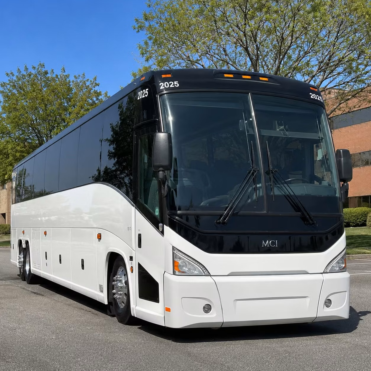 charter buses for nova southeastern university athletic events in davie