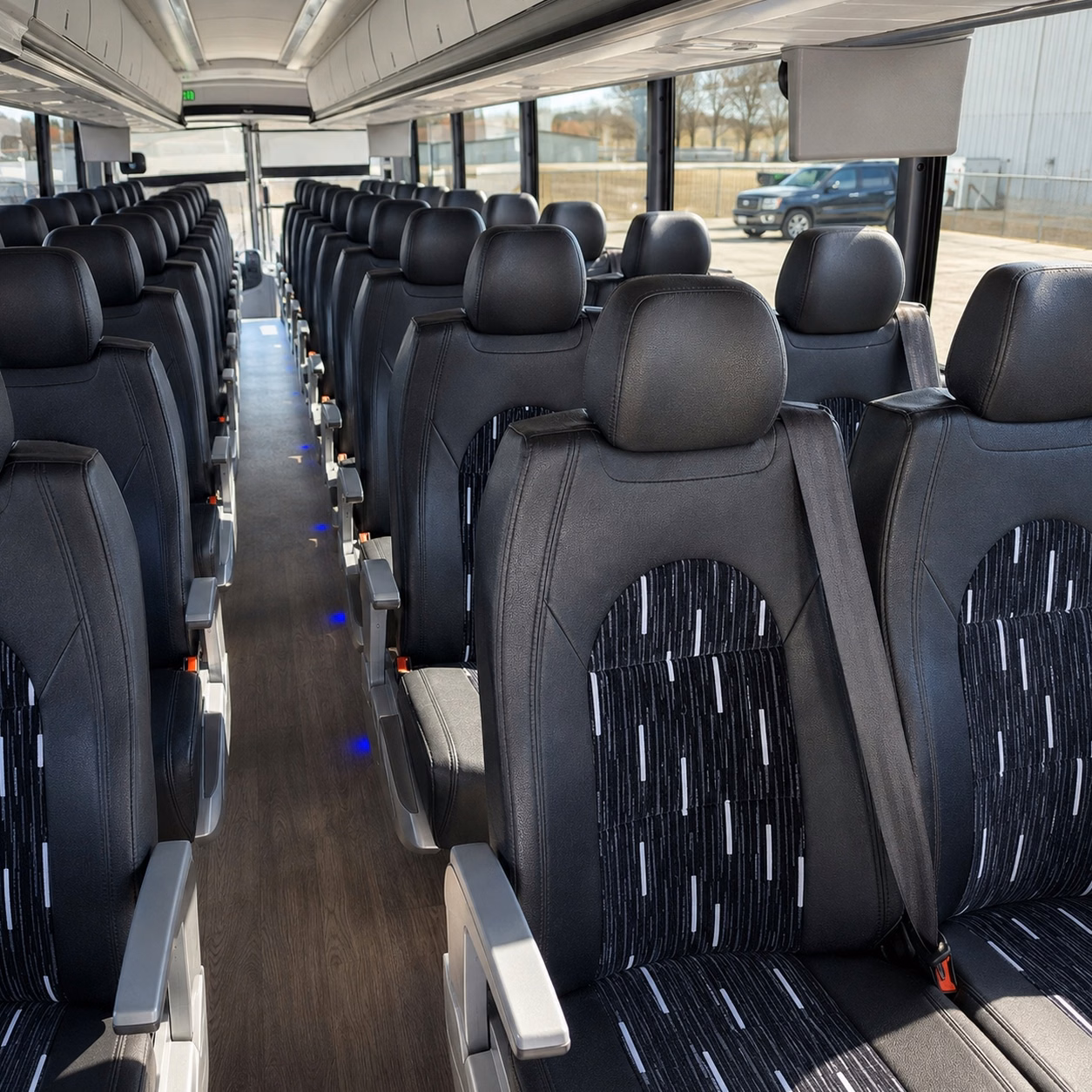let charterbusrentaldaviefl com handle the logistics of guest shuttles on your wedding day