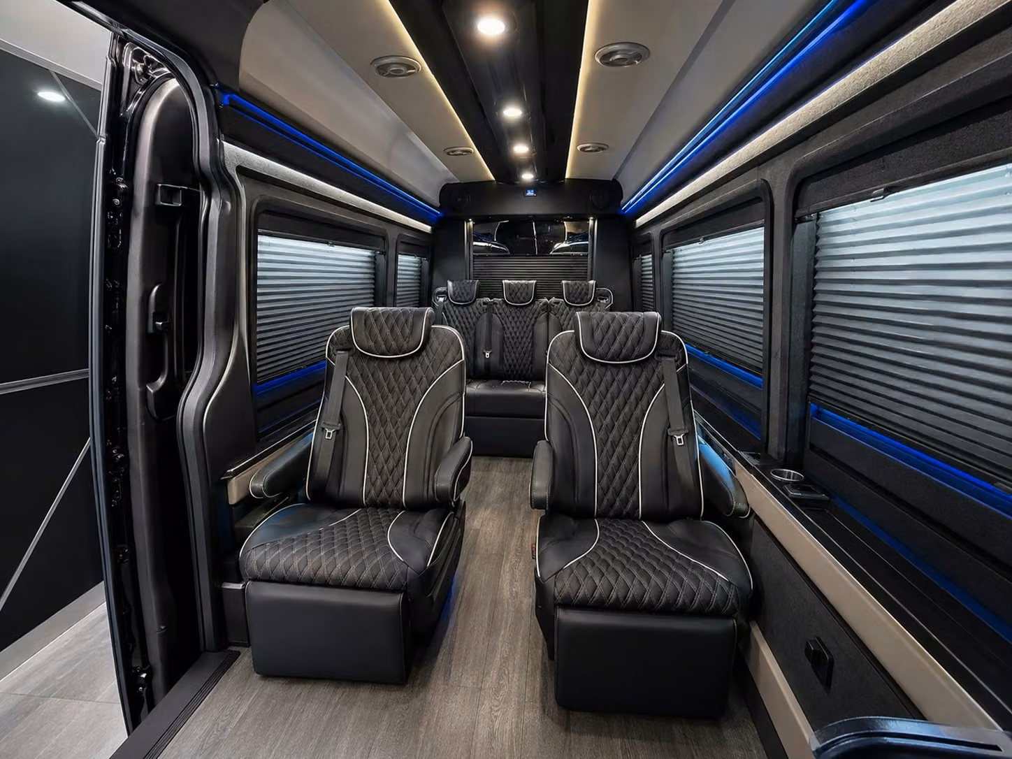 you can count on charterbusrentaldaviefl com for hotel and resort airport shuttles near davie